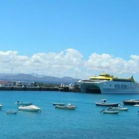 Playa Blanca Sleeps 10 Pool Air Con Wifi Villa *