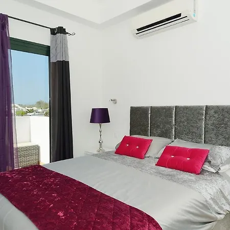 Villa Playa Blanca Sleeps 10 Pool Air Con Wifi